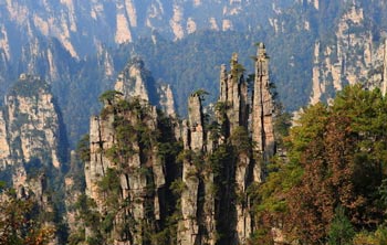 長(zhǎng)沙出發(fā)到黃龍洞、張家界森林公園、天門(mén)山、鳳凰五日游