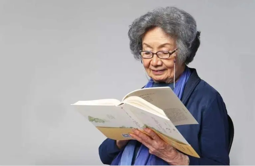 世界上有很多爱的道理英语_这个世界的爱有很多种_世界上有许多爱